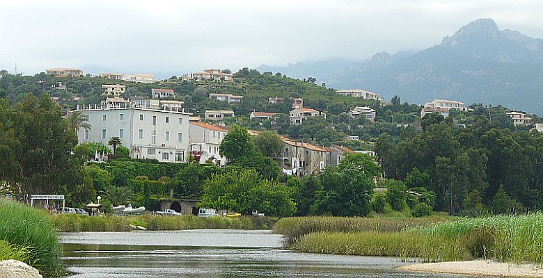 Korsika Fluss und Ort Solenzara